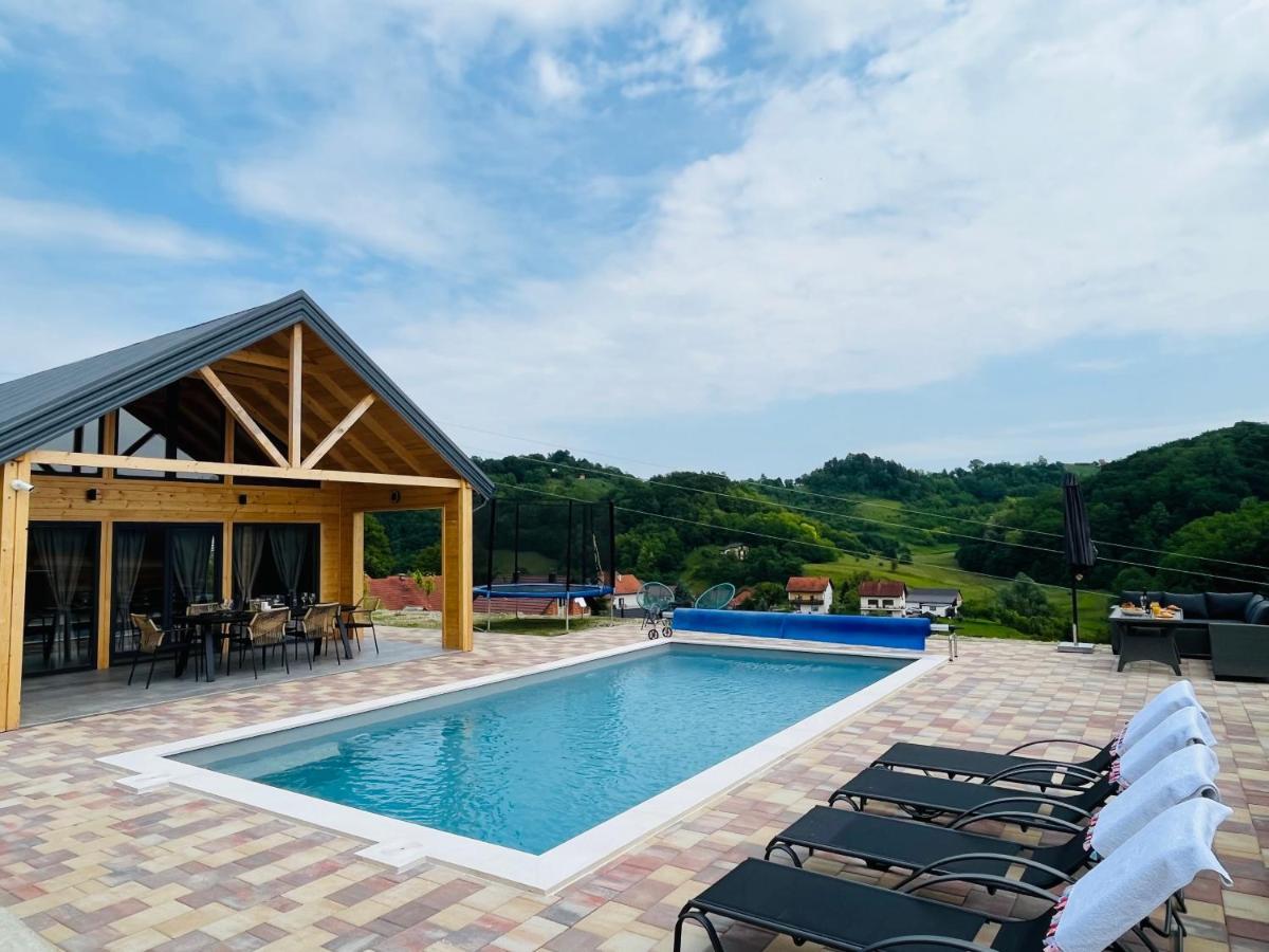Holiday House Adamo Selno المظهر الخارجي الصورة